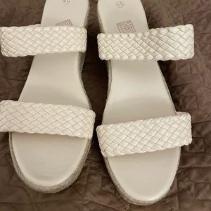 NWT cream wedges size 8 or 39